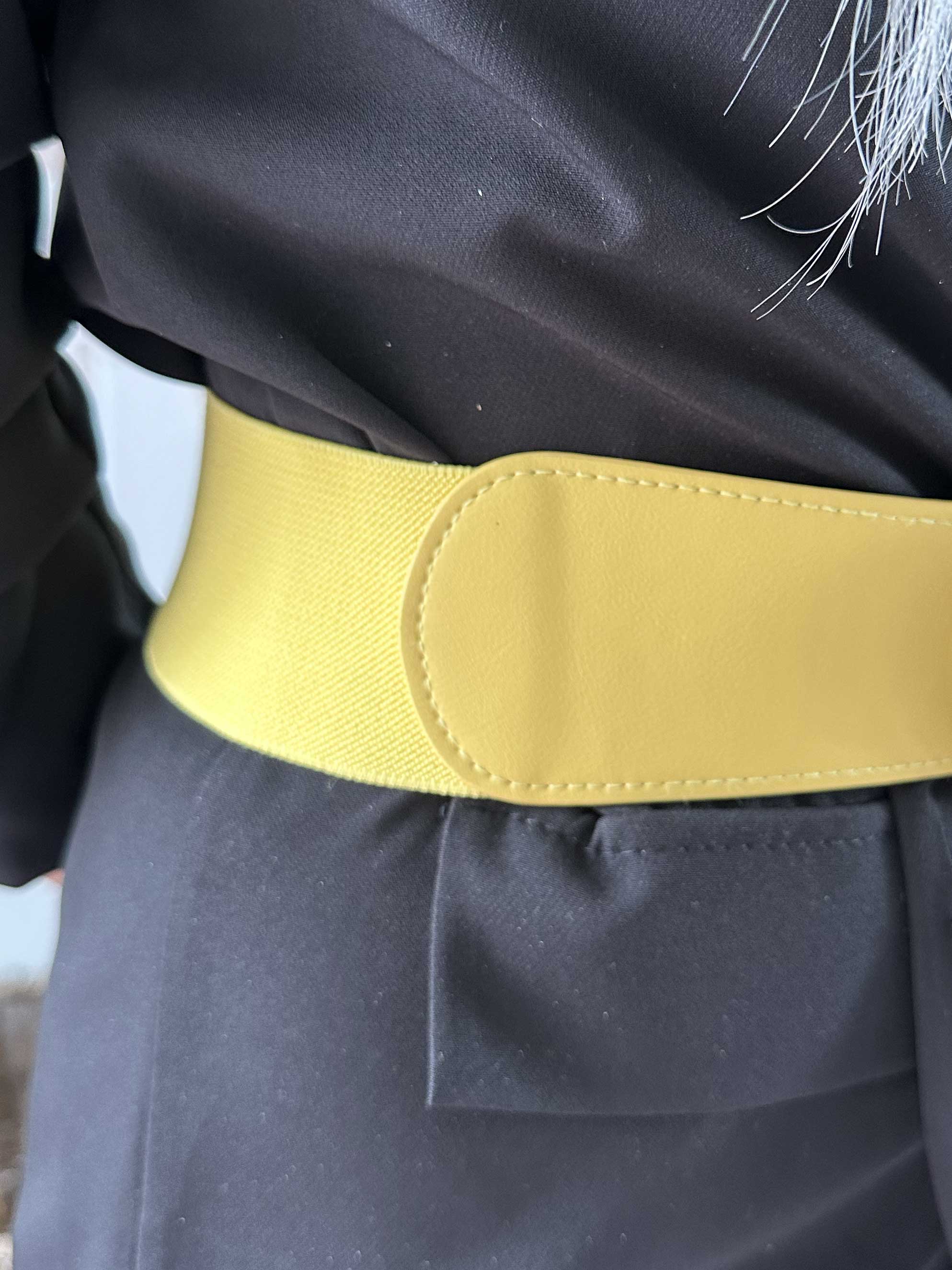 Dijana - Elastiskt midjebälte med spänne och pärlor